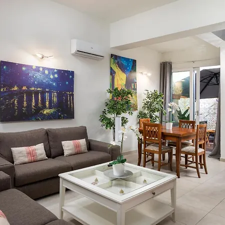 1 Bedroom With Cosy Backyard Close To Valletta * Floriana