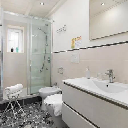 With Yard Close To Valletta *