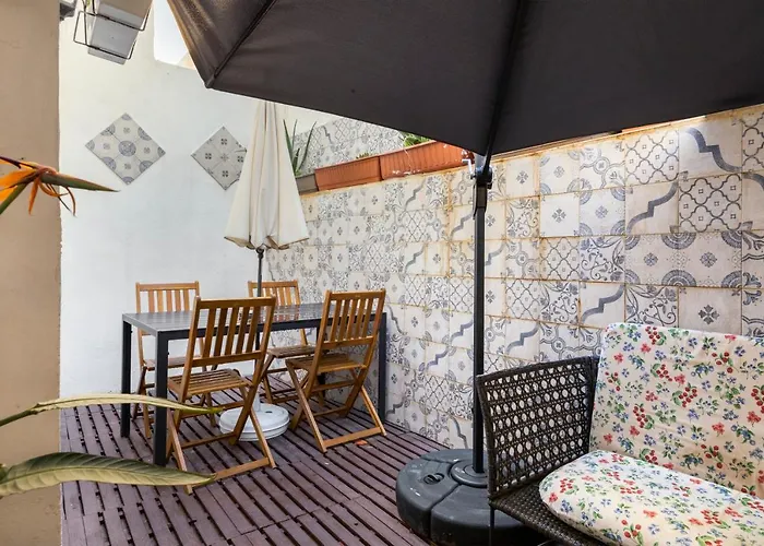 1 Bedroom With Cosy Backyard Close To Valletta Appartamento *