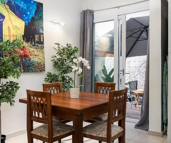 Appartamento 1 Bedroom With Cosy Backyard Close To Valletta *